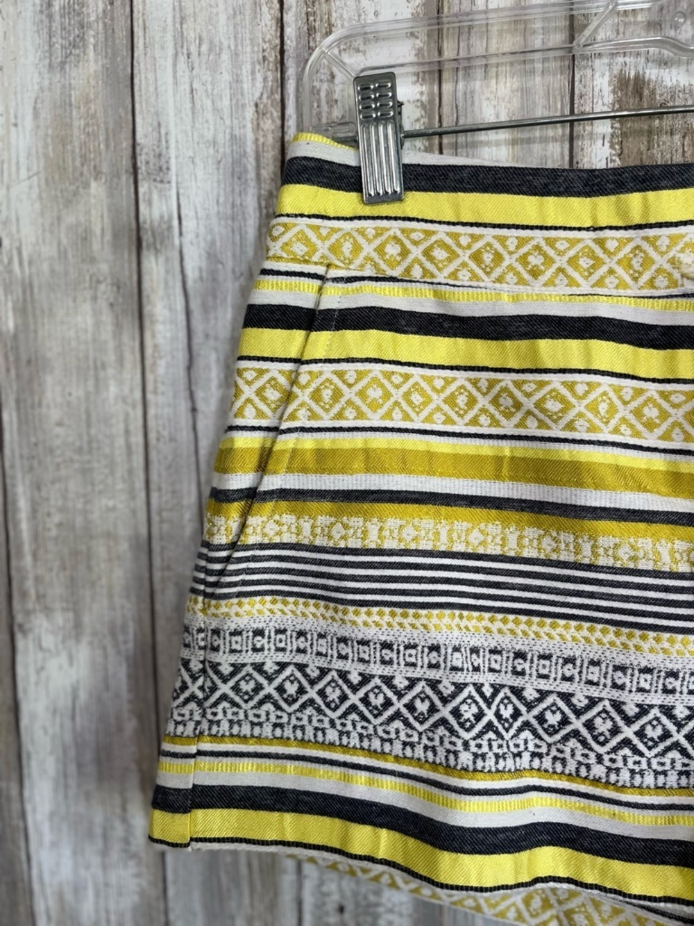 LOFT Riviera Yellow Gray Striped Drawstring Shorts Casual Summer Size 0 - Picture 2 of 5